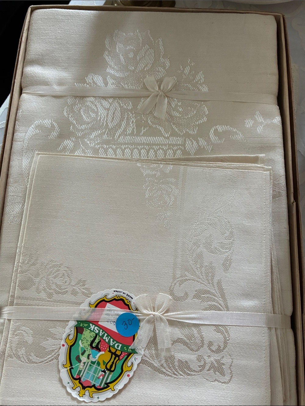 Vintage Cream Damask Table Linens Set